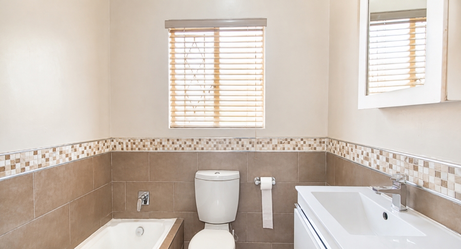 2 Bedroom Property for Sale in Sunair Park Gauteng