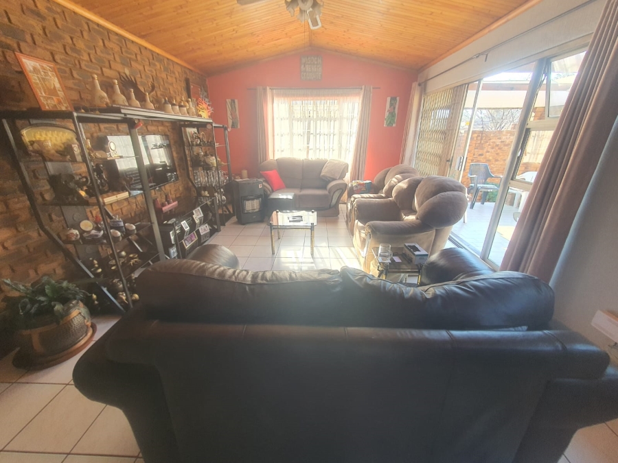 3 Bedroom Property for Sale in Randhart Gauteng