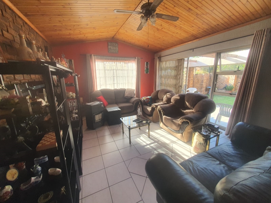 3 Bedroom Property for Sale in Randhart Gauteng