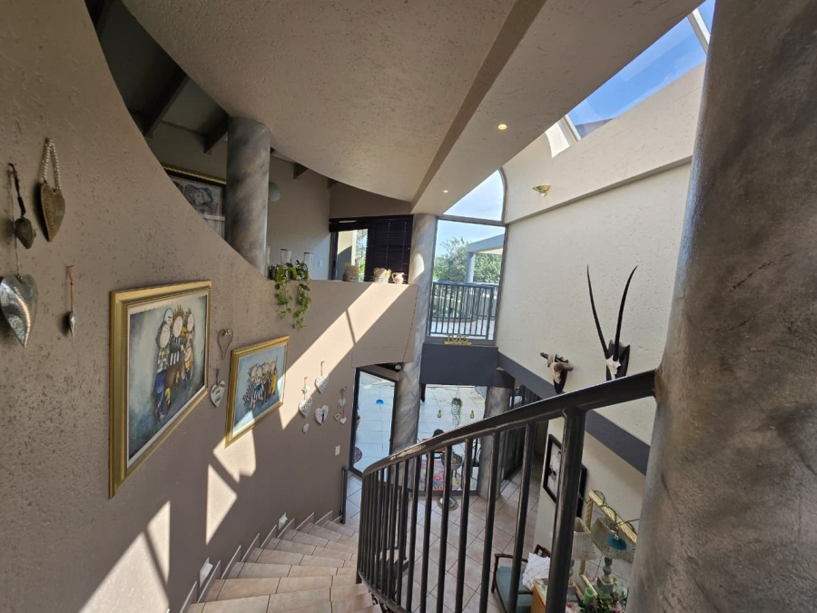 5 Bedroom Property for Sale in Meyersdal Gauteng