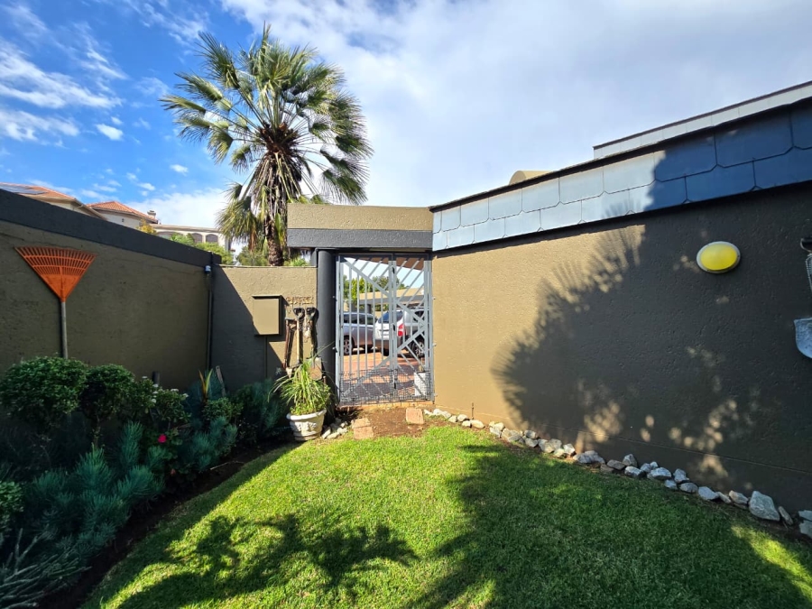 5 Bedroom Property for Sale in Meyersdal Gauteng