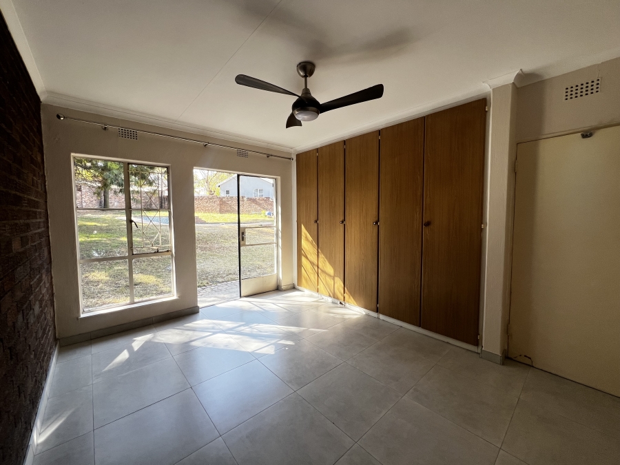 4 Bedroom Property for Sale in Vorna Valley Gauteng