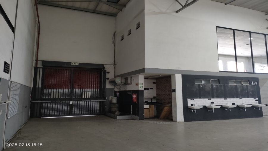To Let Commercial Property for Rent in Strijdom Park Gauteng
