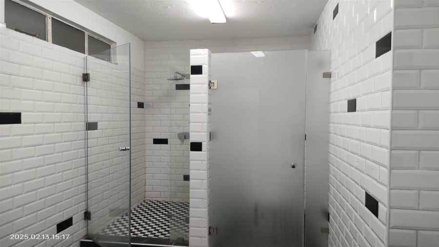 To Let Commercial Property for Rent in Strijdom Park Gauteng