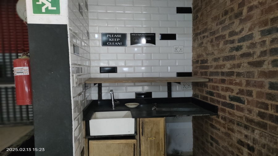 To Let Commercial Property for Rent in Strijdom Park Gauteng