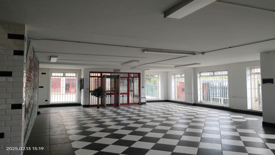 To Let Commercial Property for Rent in Strijdom Park Gauteng