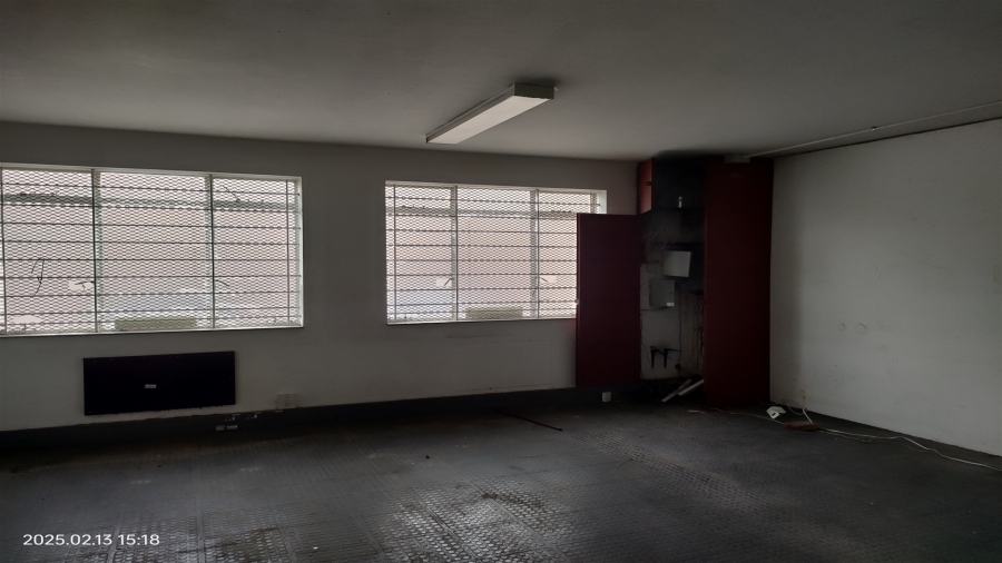 To Let Commercial Property for Rent in Strijdom Park Gauteng