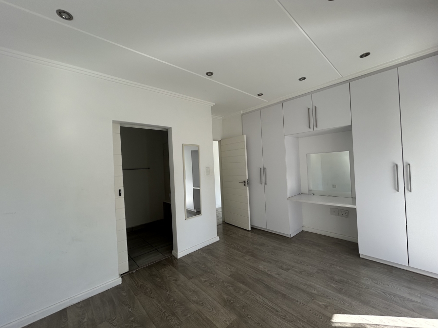To Let 2 Bedroom Property for Rent in Rivonia Gauteng