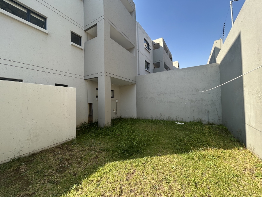 To Let 2 Bedroom Property for Rent in Rivonia Gauteng
