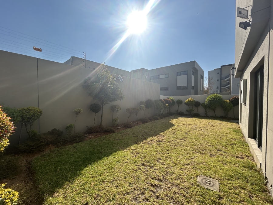 To Let 2 Bedroom Property for Rent in Rivonia Gauteng