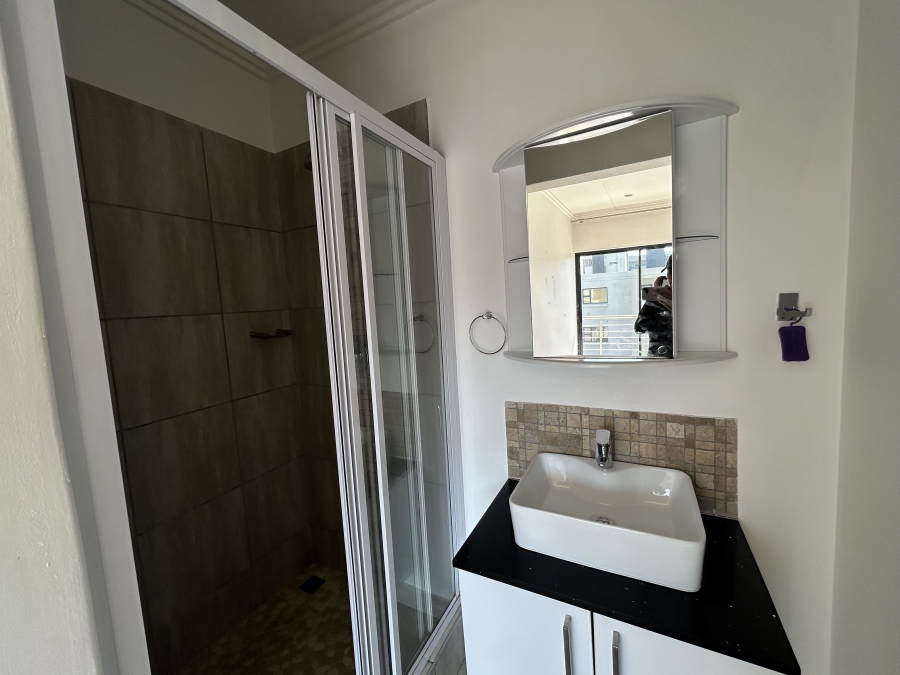To Let 2 Bedroom Property for Rent in Rivonia Gauteng