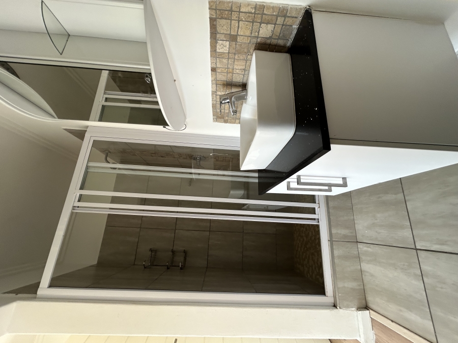 To Let 2 Bedroom Property for Rent in Rivonia Gauteng