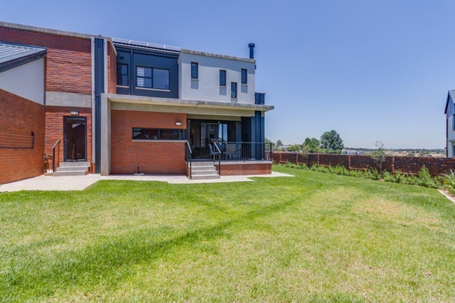 4 Bedroom Property for Sale in North Riding Gauteng