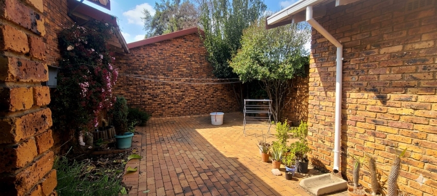 3 Bedroom Property for Sale in Elma Park Gauteng