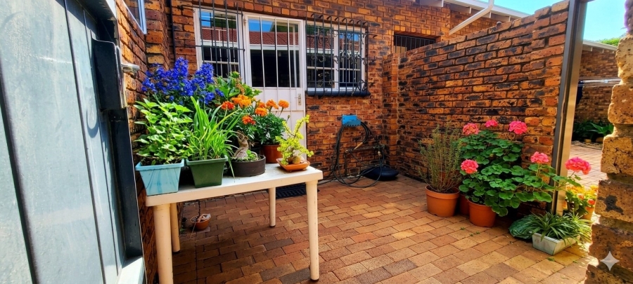 3 Bedroom Property for Sale in Elma Park Gauteng