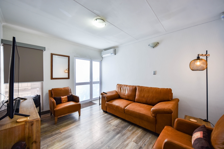 3 Bedroom Property for Sale in Die Hoewes Gauteng