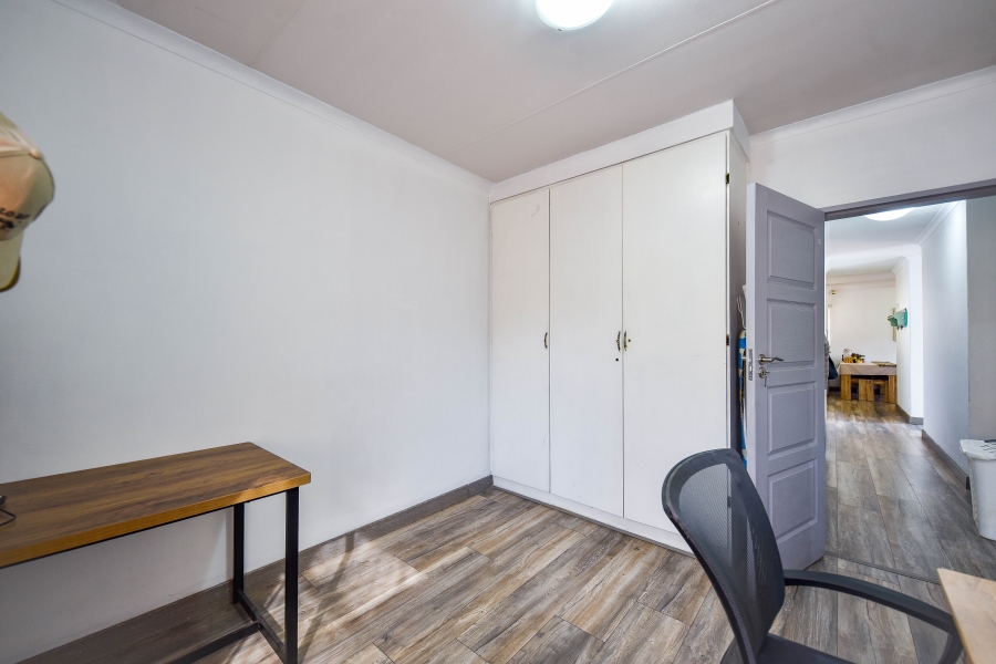 3 Bedroom Property for Sale in Die Hoewes Gauteng