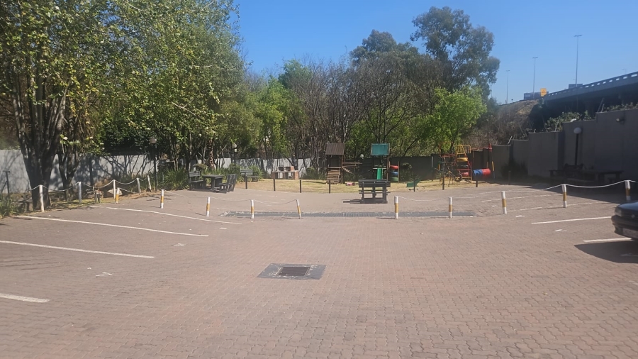 1 Bedroom Property for Sale in Rivonia Gauteng