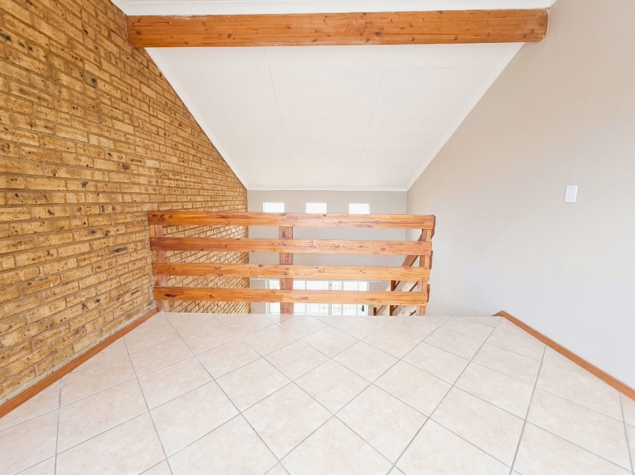 2 Bedroom Property for Sale in Honeypark Gauteng