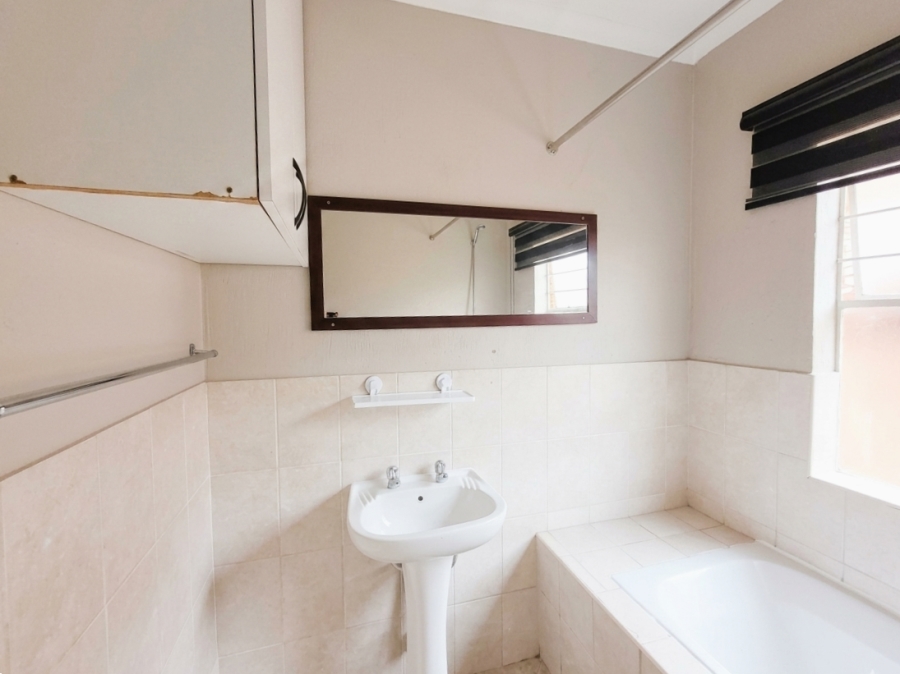 2 Bedroom Property for Sale in Honeypark Gauteng