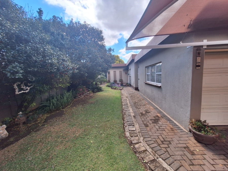 3 Bedroom Property for Sale in Vanderbijlpark SE 2 Gauteng