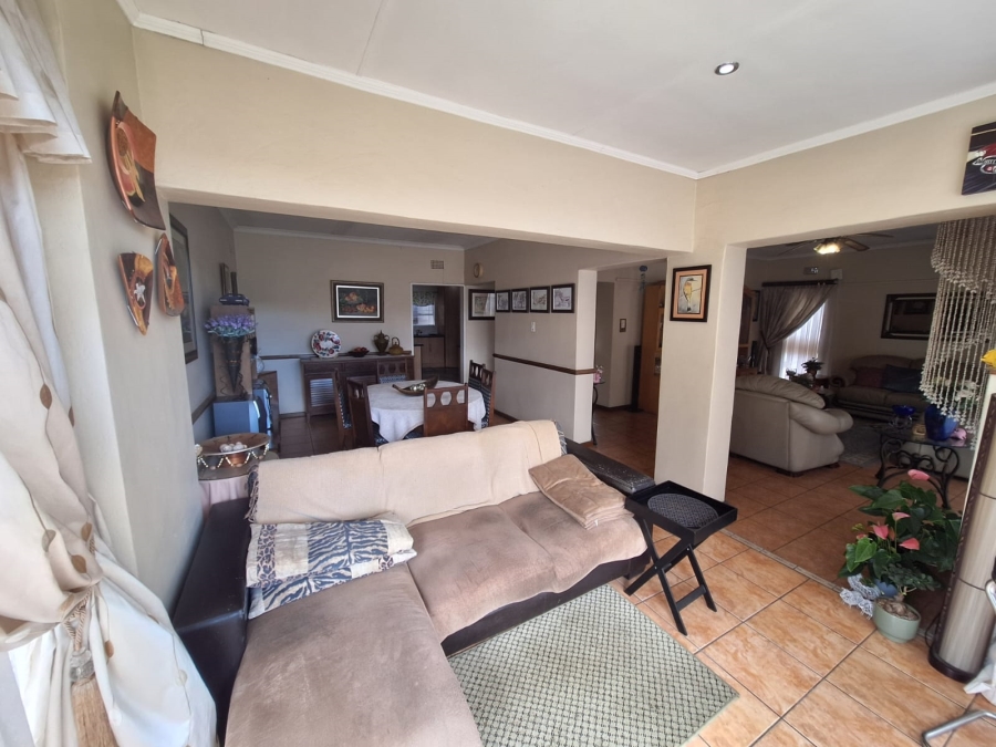 3 Bedroom Property for Sale in Vanderbijlpark SE 2 Gauteng