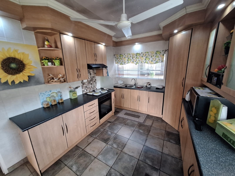 3 Bedroom Property for Sale in Vanderbijlpark SE 2 Gauteng