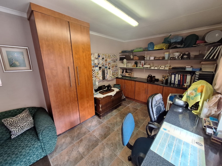3 Bedroom Property for Sale in Vanderbijlpark SE 2 Gauteng