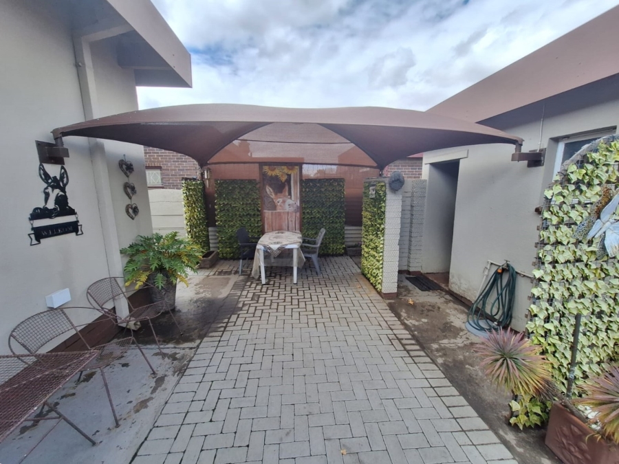 3 Bedroom Property for Sale in Vanderbijlpark SE 2 Gauteng