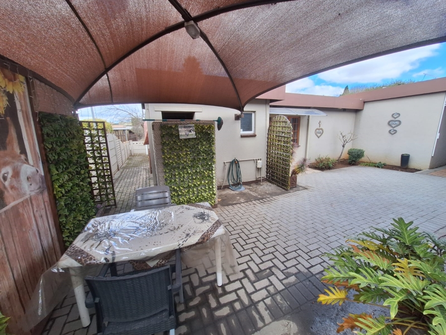 3 Bedroom Property for Sale in Vanderbijlpark SE 2 Gauteng