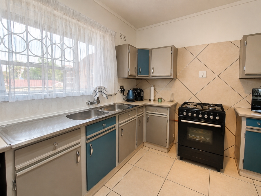 2 Bedroom Property for Sale in Three Rivers Proper Gauteng