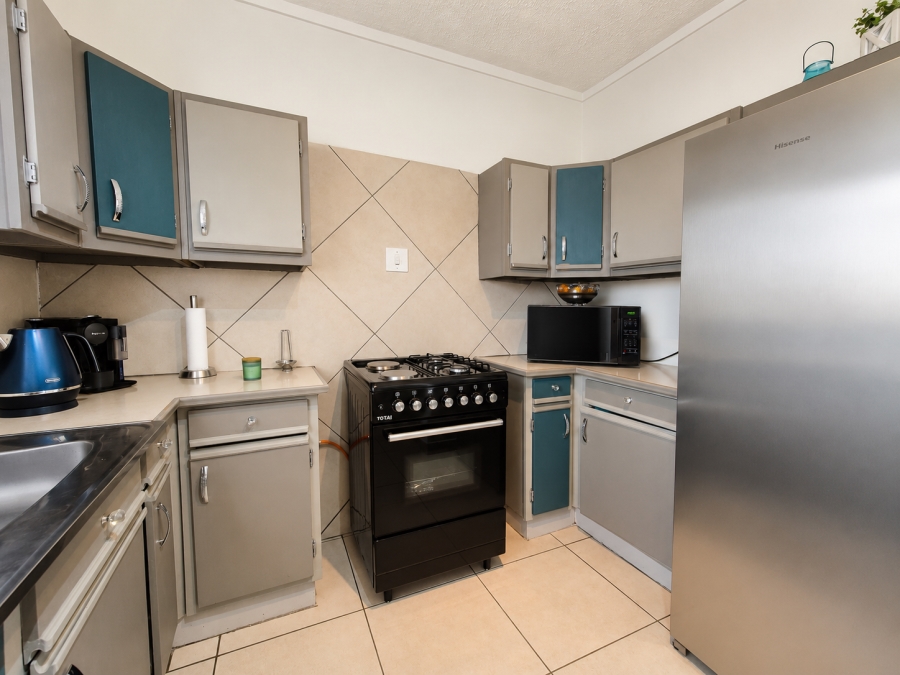 2 Bedroom Property for Sale in Three Rivers Proper Gauteng
