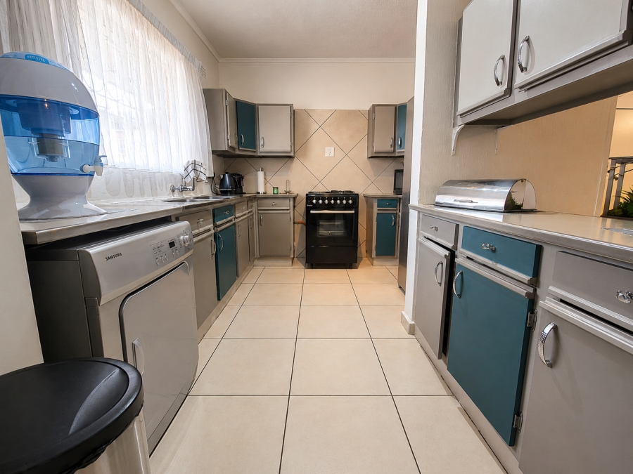 2 Bedroom Property for Sale in Three Rivers Proper Gauteng