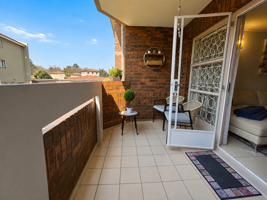 2 Bedroom Property for Sale in Three Rivers Proper Gauteng