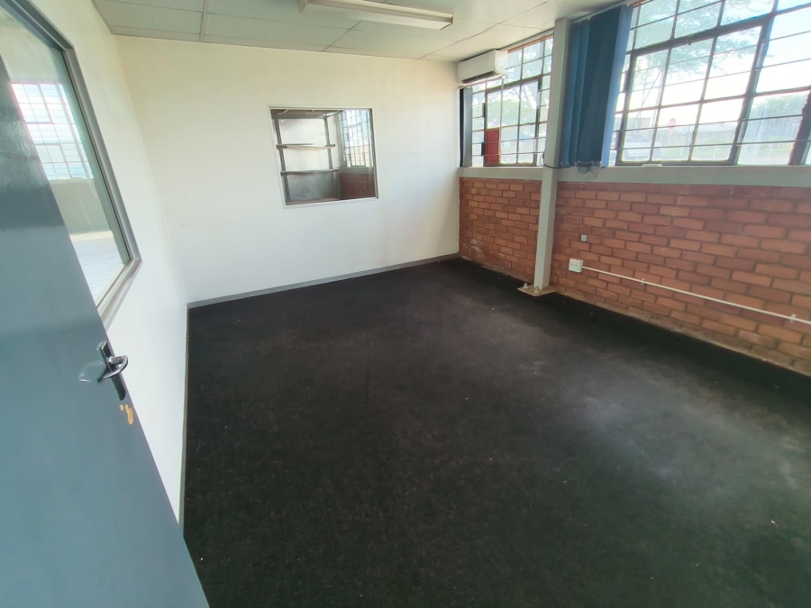 To Let Commercial Property for Rent in Rosslyn Gauteng