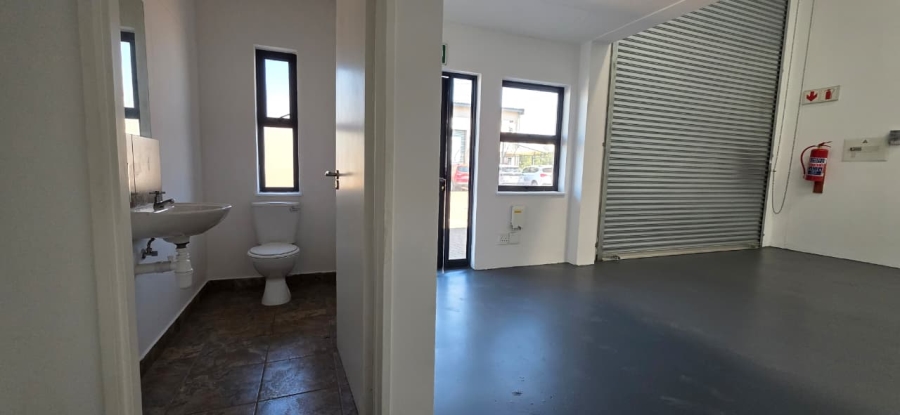 To Let Commercial Property for Rent in Barbeque Downs Gauteng