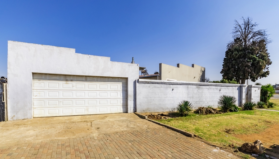 3 Bedroom Property for Sale in Klipspruit West Gauteng