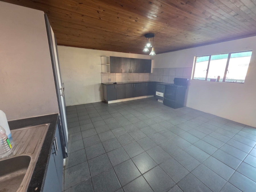 To Let 3 Bedroom Property for Rent in Lambton Gauteng
