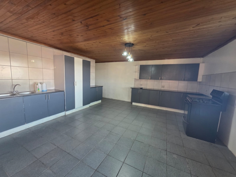 To Let 3 Bedroom Property for Rent in Lambton Gauteng