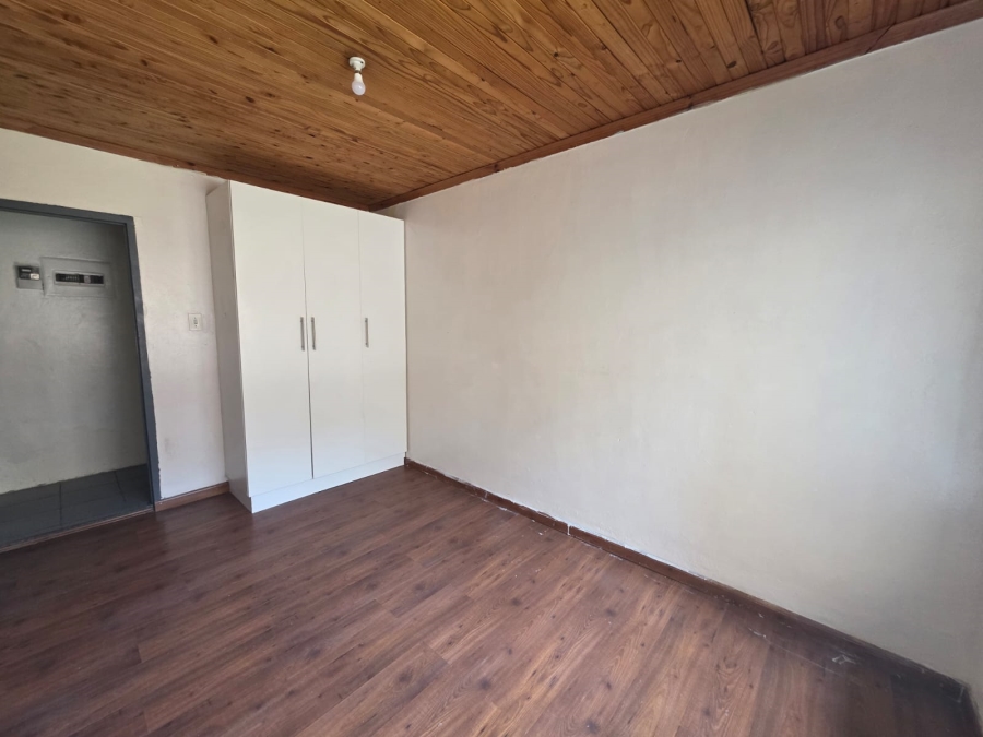 To Let 3 Bedroom Property for Rent in Lambton Gauteng
