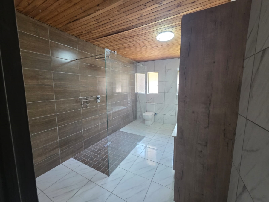 To Let 3 Bedroom Property for Rent in Lambton Gauteng