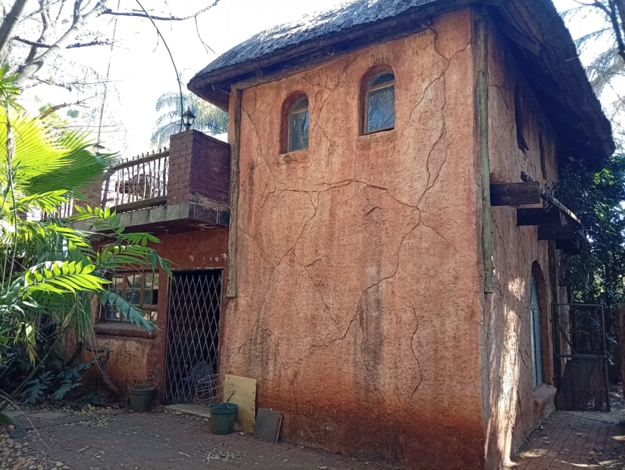 4 Bedroom Property for Sale in Doornpoort AH Gauteng
