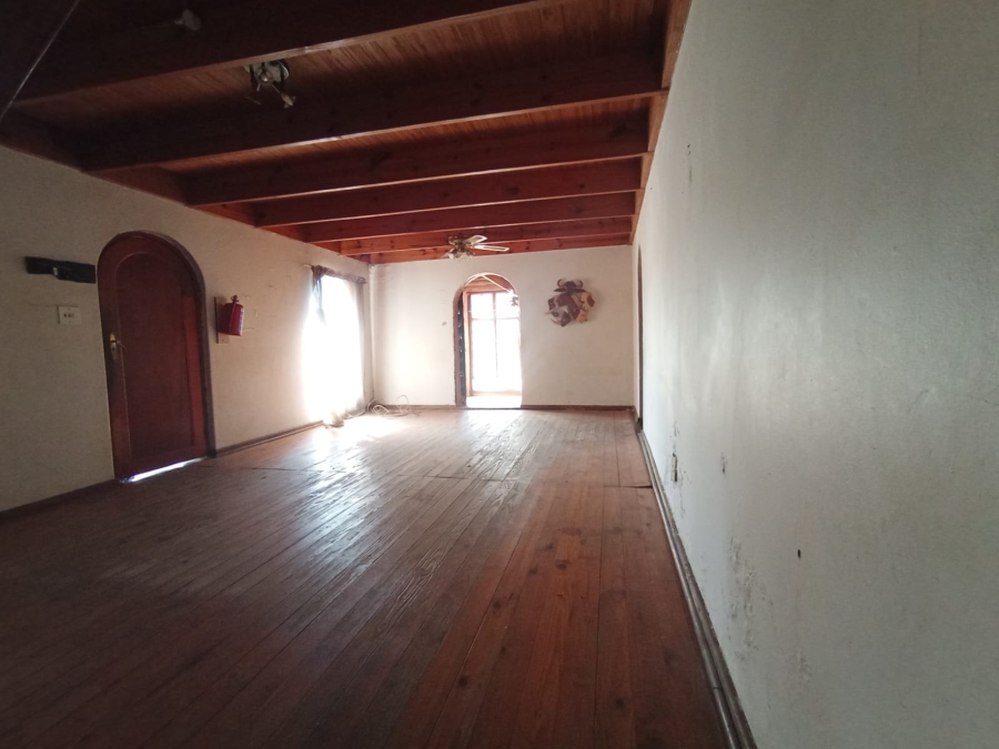 4 Bedroom Property for Sale in Doornpoort AH Gauteng