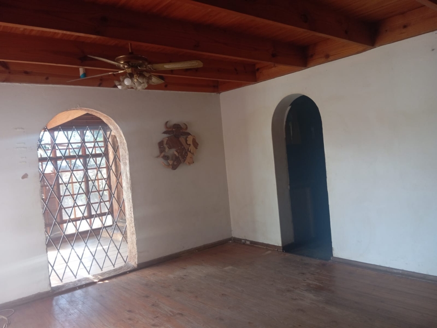 4 Bedroom Property for Sale in Doornpoort AH Gauteng