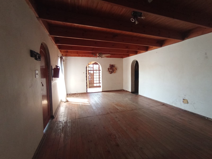4 Bedroom Property for Sale in Doornpoort AH Gauteng
