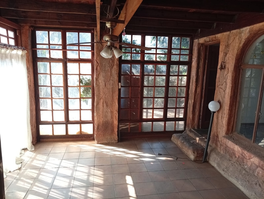 4 Bedroom Property for Sale in Doornpoort AH Gauteng