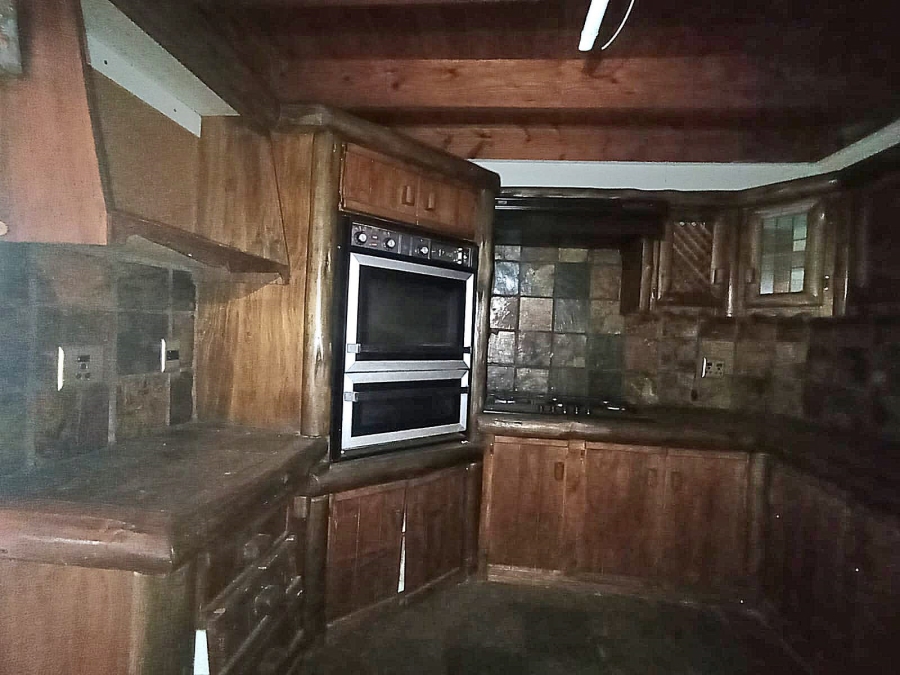 4 Bedroom Property for Sale in Doornpoort AH Gauteng