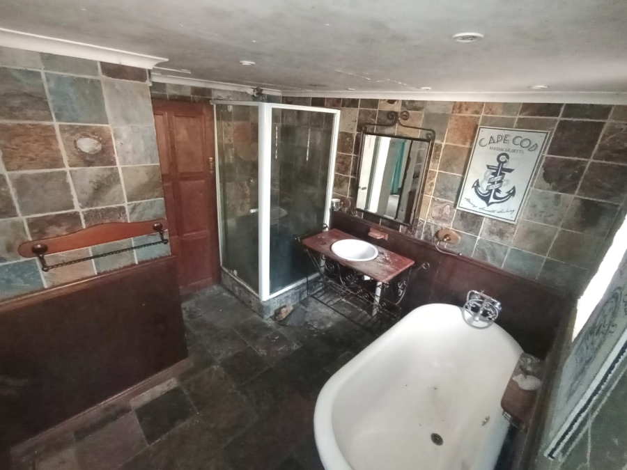 4 Bedroom Property for Sale in Doornpoort AH Gauteng