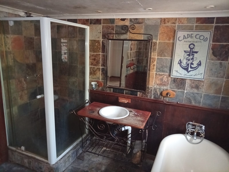 4 Bedroom Property for Sale in Doornpoort AH Gauteng