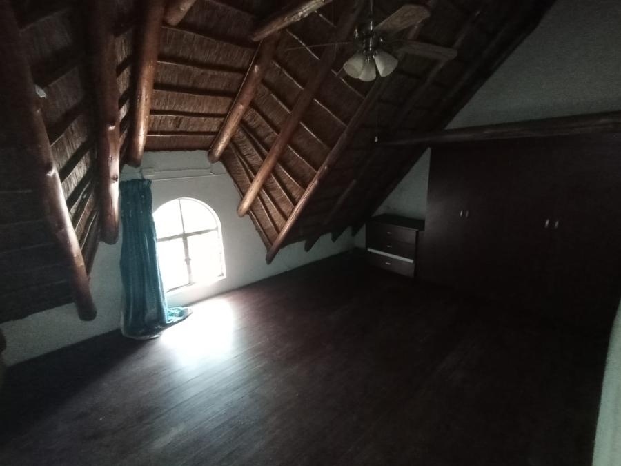 4 Bedroom Property for Sale in Doornpoort AH Gauteng